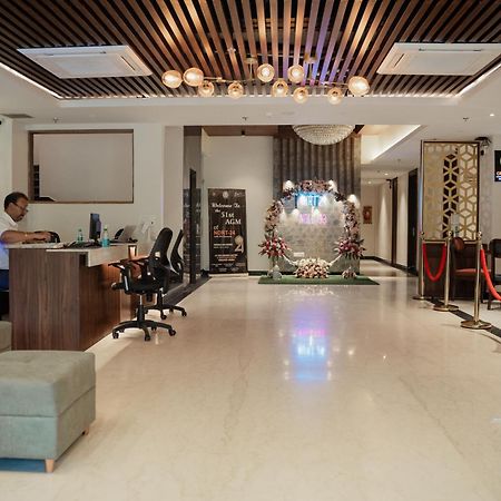 Belvedere Suites Greater Noida Esterno foto