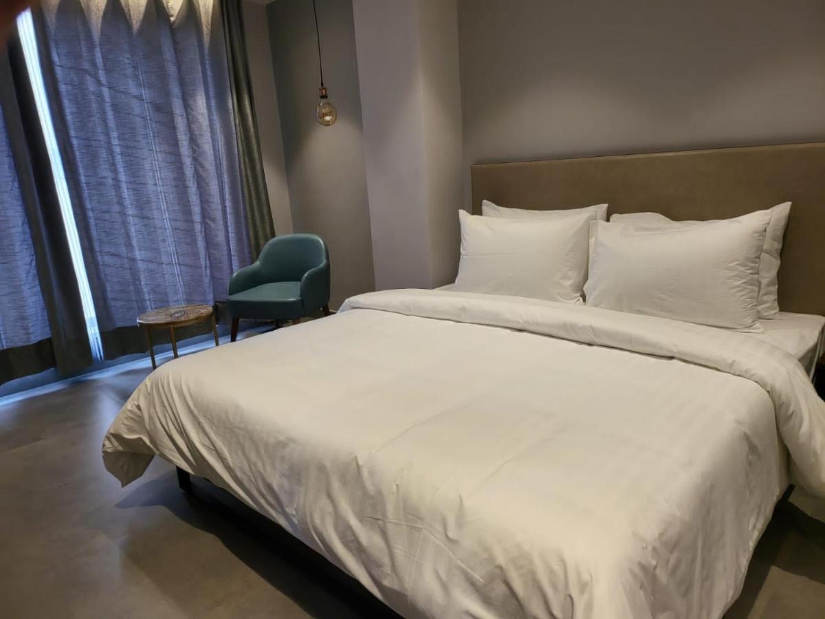 Belvedere Suites Greater Noida Esterno foto
