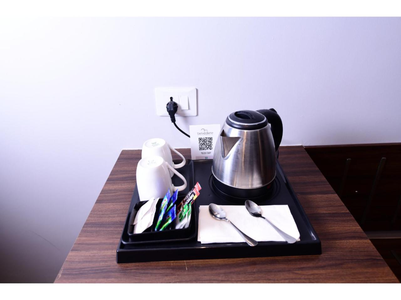 Belvedere Suites Greater Noida Esterno foto