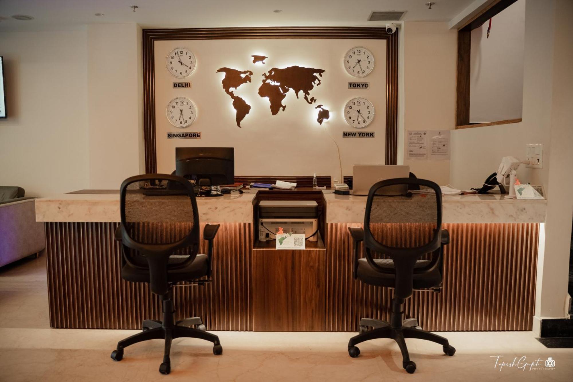 Belvedere Suites Greater Noida Esterno foto