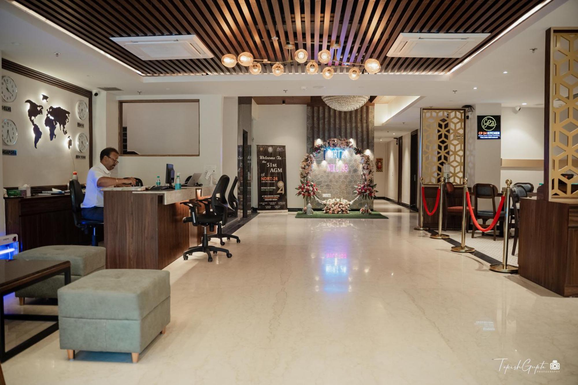 Belvedere Suites Greater Noida Esterno foto